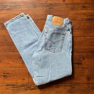 Levi’s 550 Mom Jean